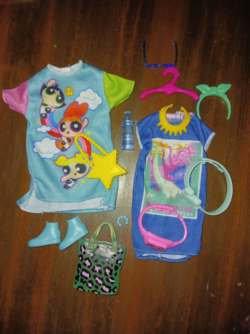 Barbie Doll Lot Of Clothes Outfits Powerpuff Girls Jurassic World Dinosaurs